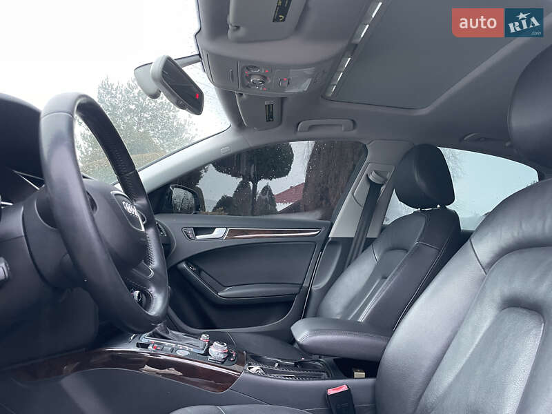 Седан Audi A4 2013 в Яворові