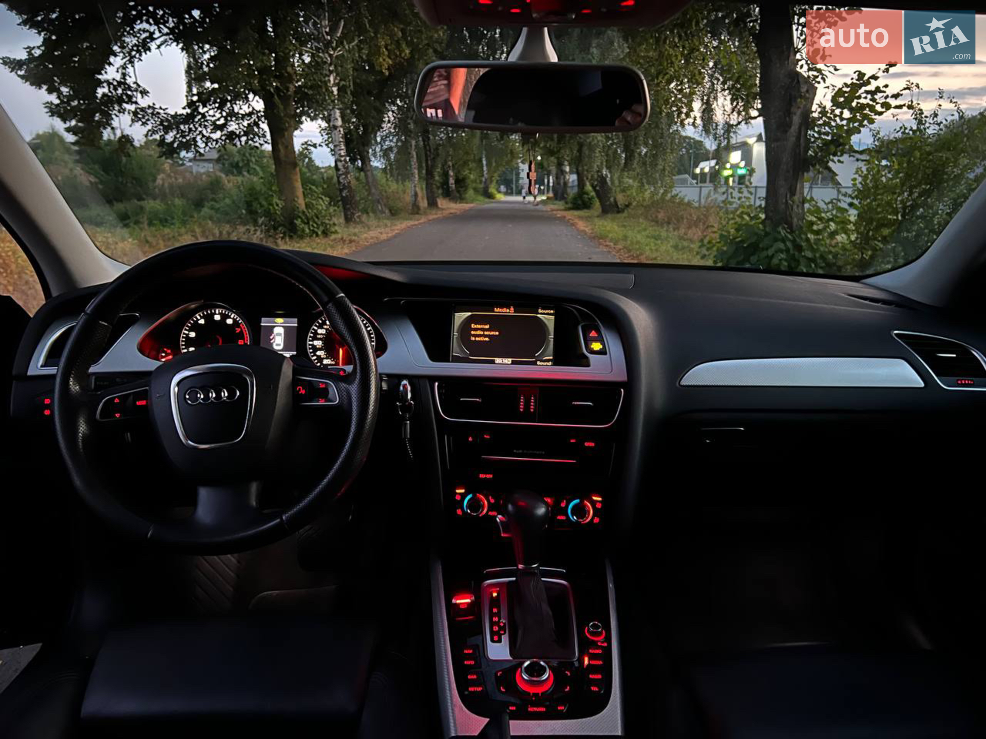 2010 Audi A4 - мініатюра 20