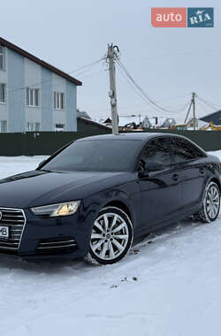 Седан Audi A4 2017 в Виннице