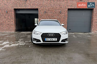 Седан Audi A4 2018 в Хмельницком