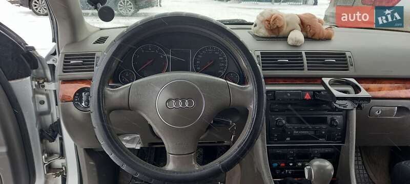 Седан Audi A4 2001 в Львові