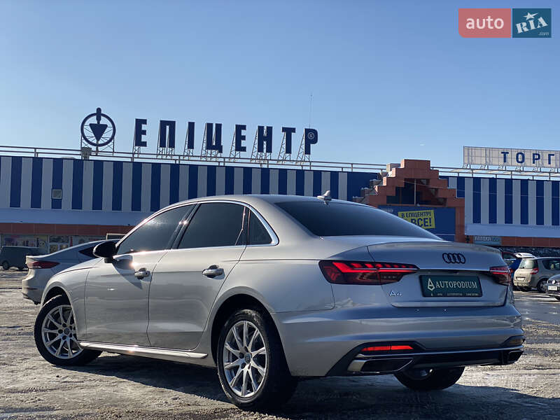 Седан Audi A4 2020 в Киеве