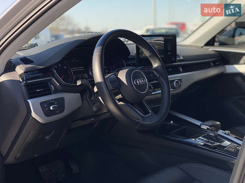 Седан Audi A4 2020 в Киеве