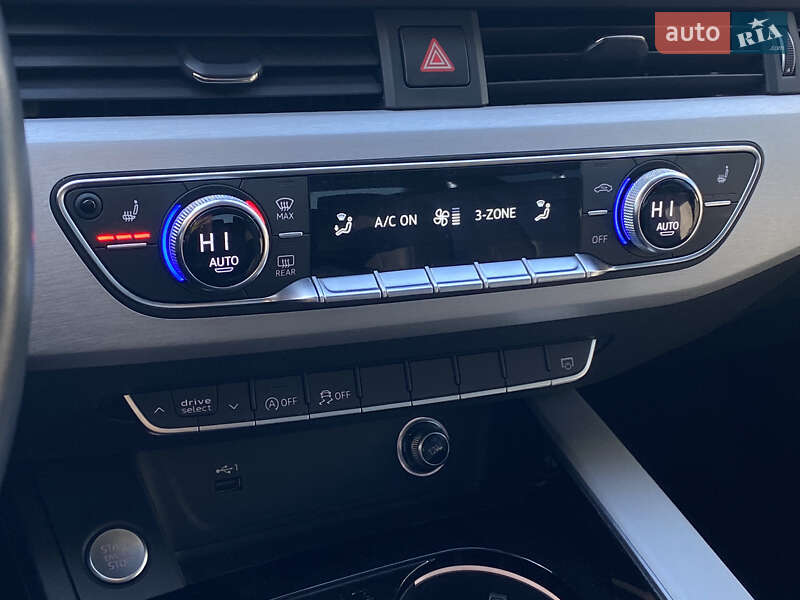 Седан Audi A4 2020 в Киеве
