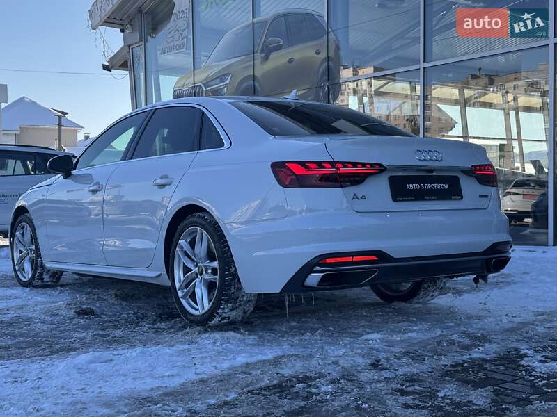 Седан Audi A4 2019 в Киеве