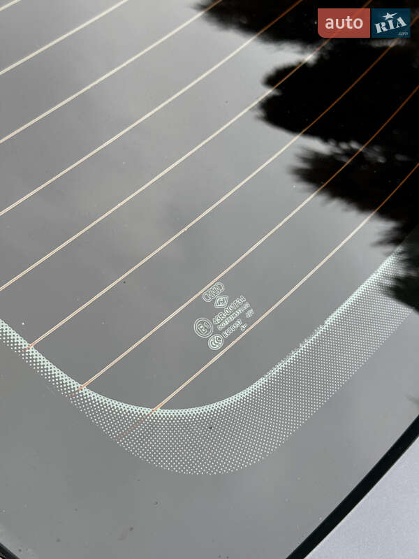 Седан Audi A4 2015 в Самборе