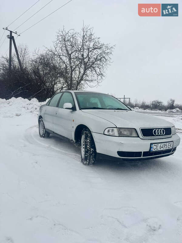 Седан Audi A4 1997 в Чернівцях