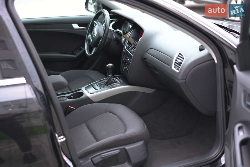 Седан Audi A4 2010 в Києві фото 12 Седан Audi A4 2010 в Києві