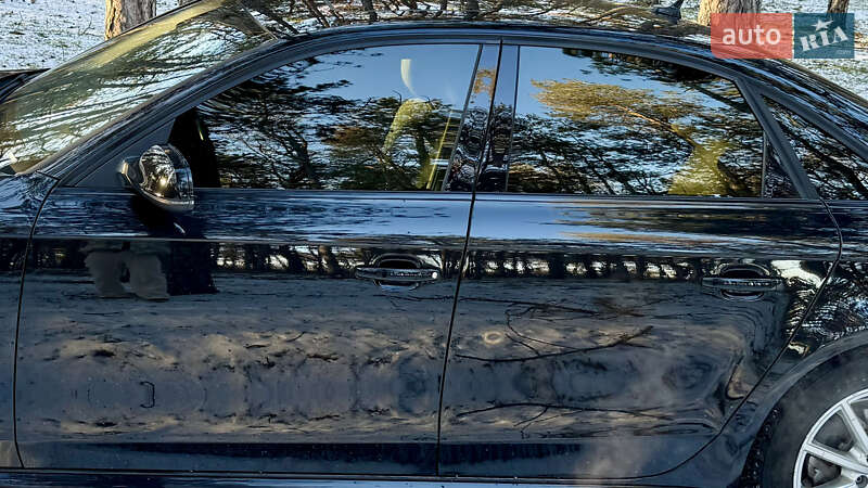 Седан Audi A4 2014 в Миколаєві