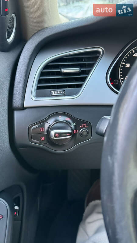 Седан Audi A4 2014 в Миколаєві