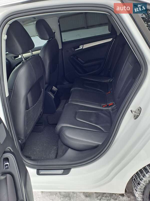 Седан Audi A4 2012 в Білій Церкві