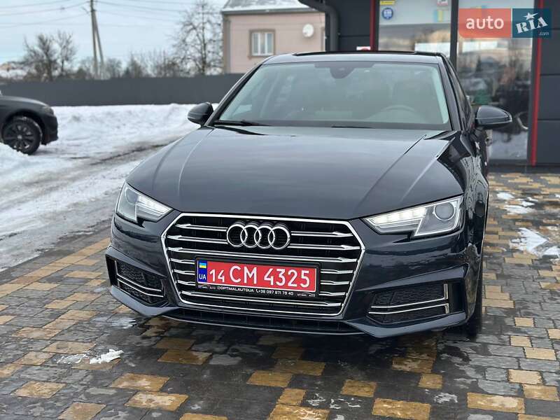 Седан Audi A4 2017 в Львові