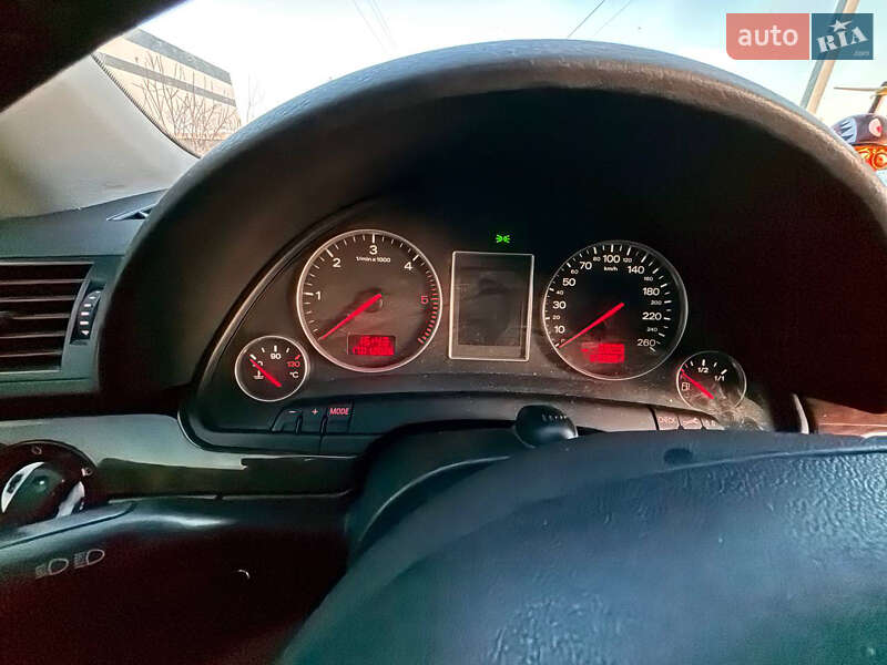 Седан Audi A4 2002 в Львове