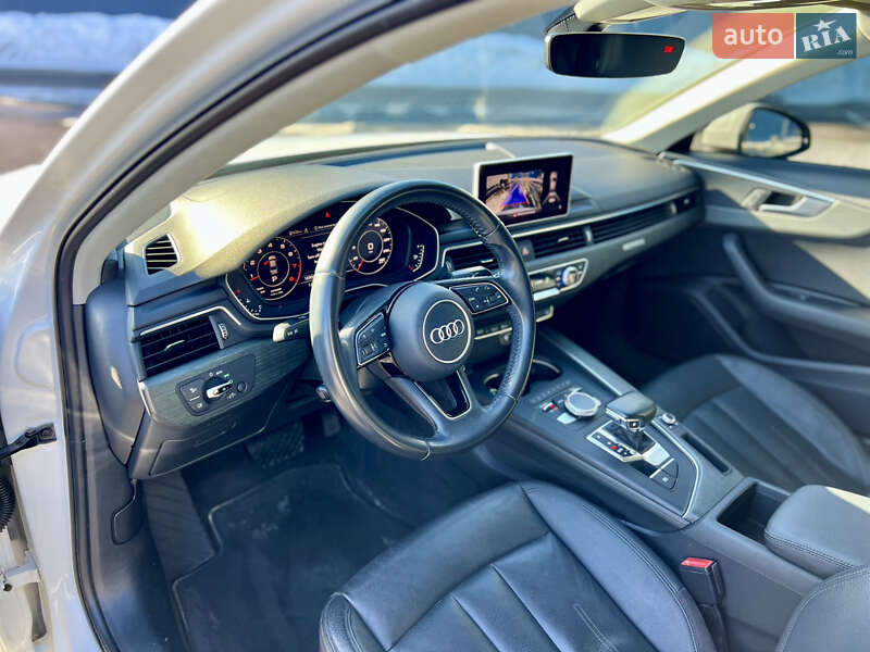 Седан Audi A4 2016 в Киеве