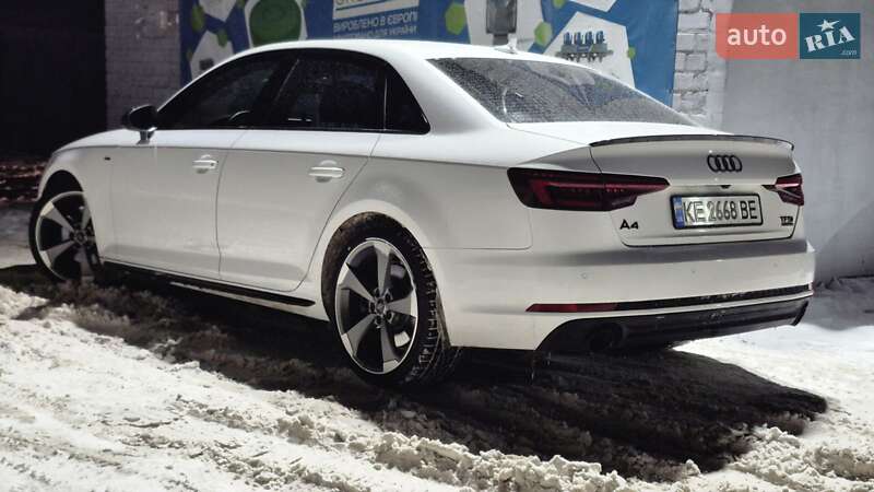Седан Audi A4 2017 в Днепре