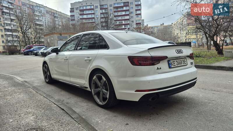 Седан Audi A4 2017 в Днепре