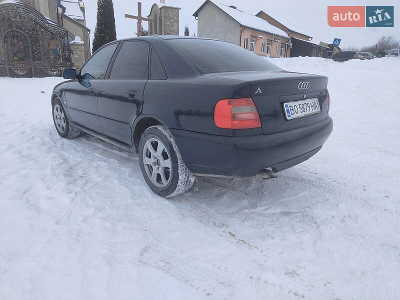 Седан Audi A4 1996 в Тернополе