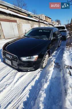 Седан Audi A4 2015 в Киеве