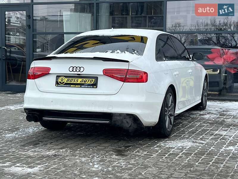 Седан Audi A4 2014 в Ивано-Франковске