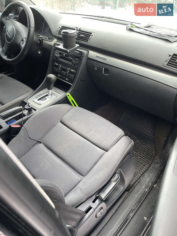Универсал Audi A4 2002 в Дубно