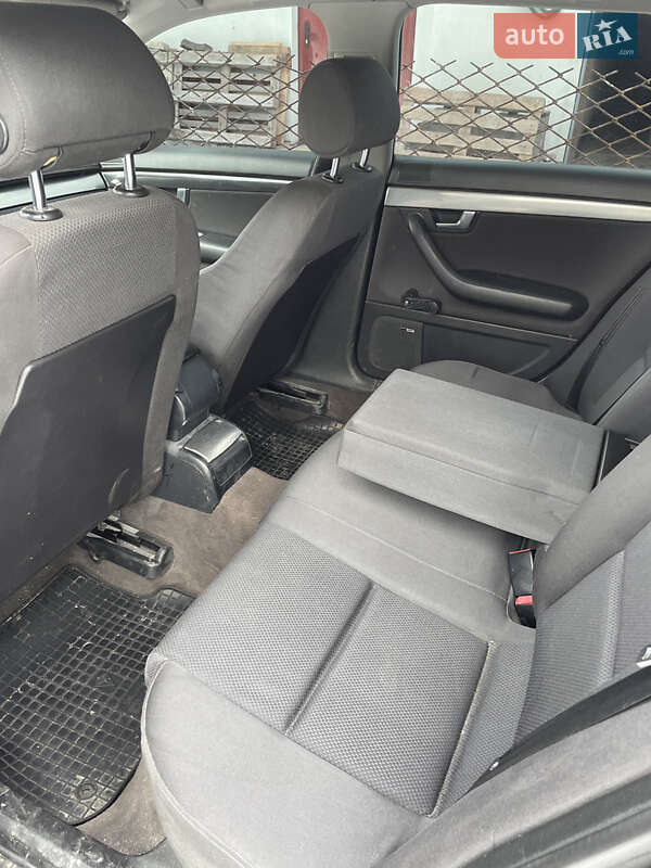 Универсал Audi A4 2002 в Дубно