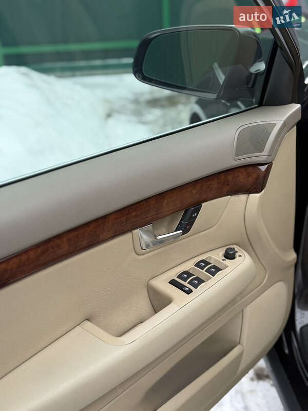 Универсал Audi A4 2006 в Ровно
