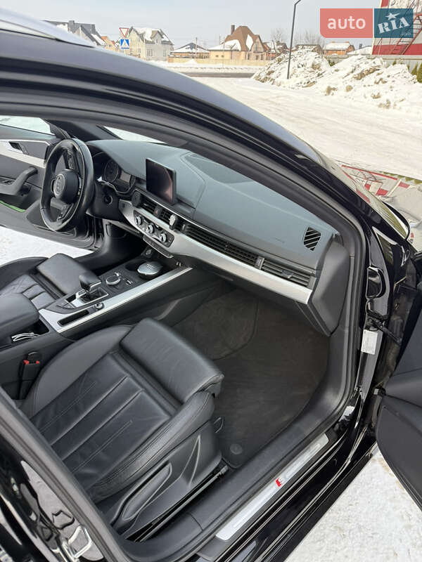 Універсал Audi A4 2017 в Луцьку