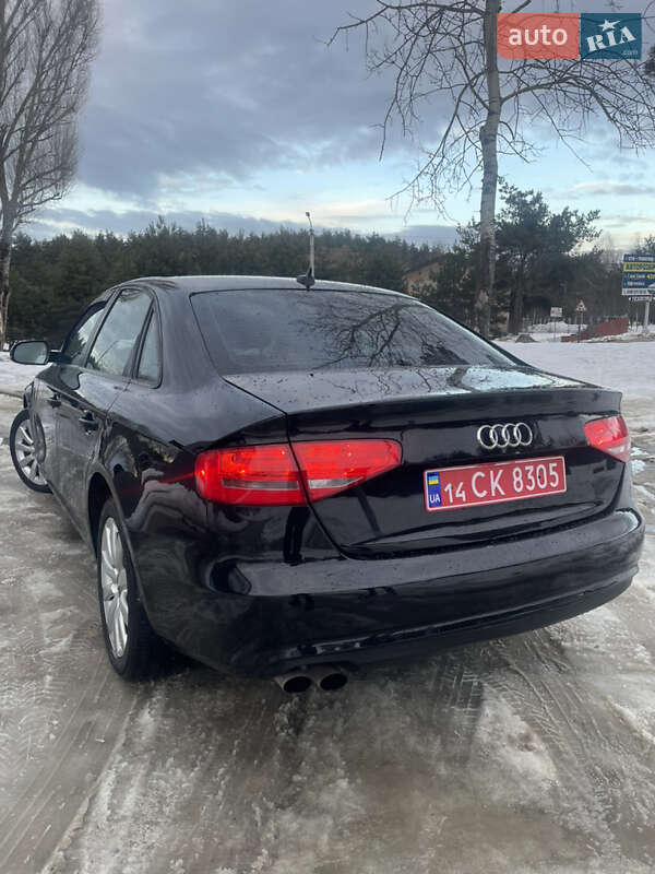 Седан Audi A4 2013 в Новояворівську