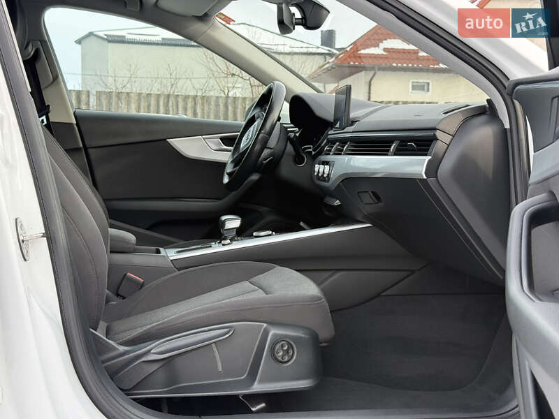 Универсал Audi A4 2017 в Луцке