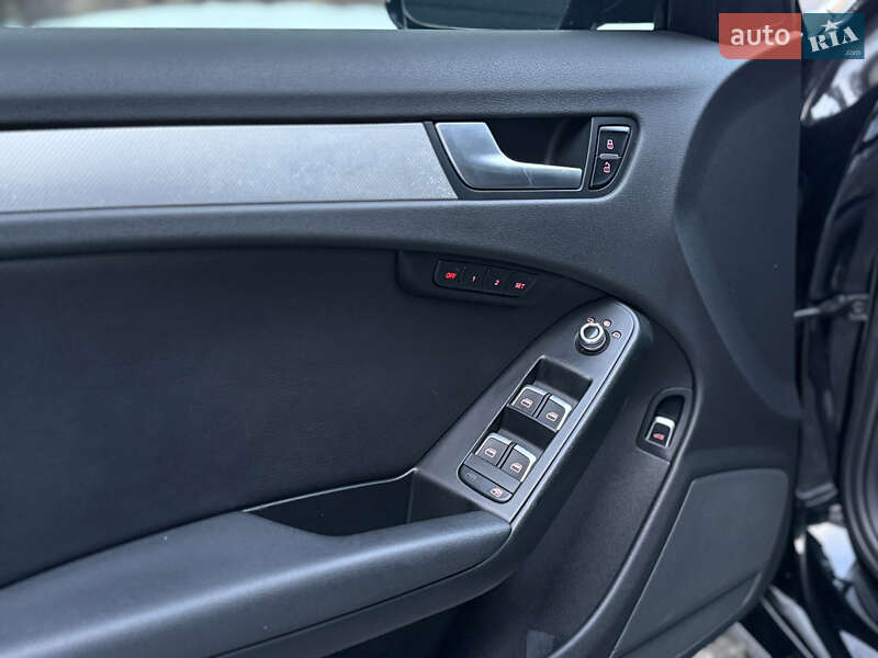 Седан Audi A4 2012 в Тернополі