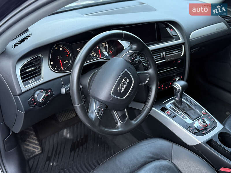 Седан Audi A4 2012 в Тернополі