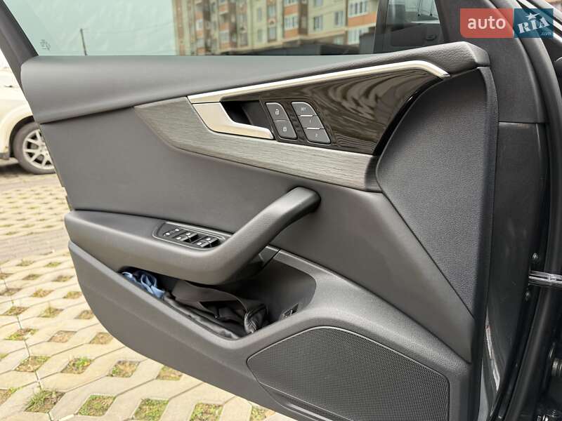 Седан Audi A4 2020 в Києві