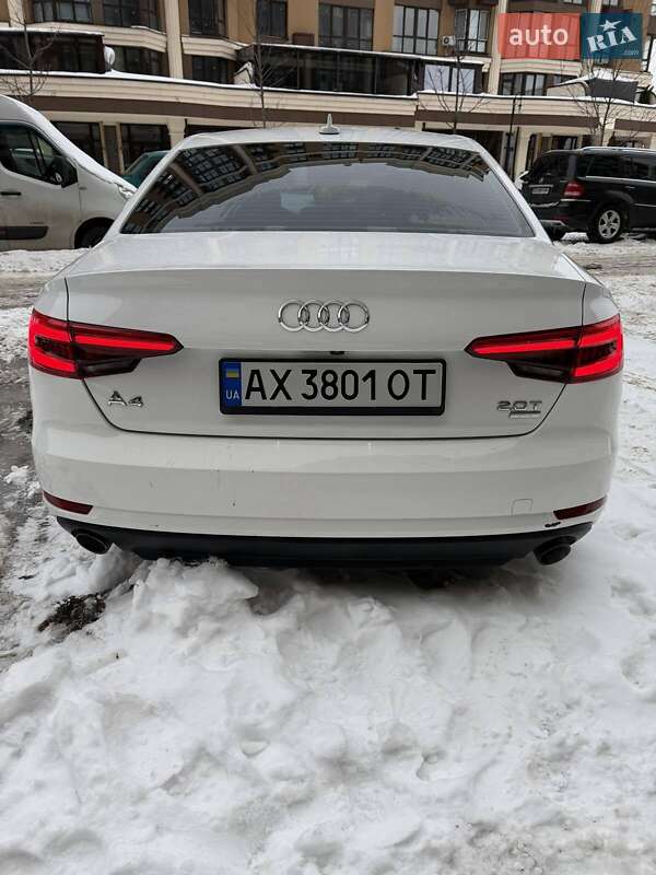 Седан Audi A4 2017 в Киеве