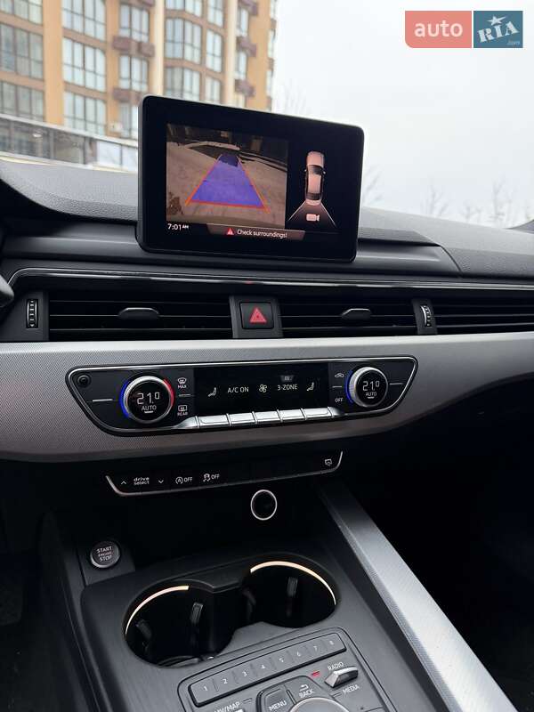 Седан Audi A4 2017 в Киеве