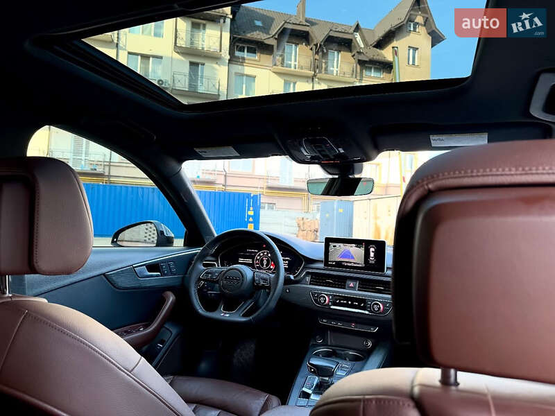 Седан Audi A4 2017 в Киеве
