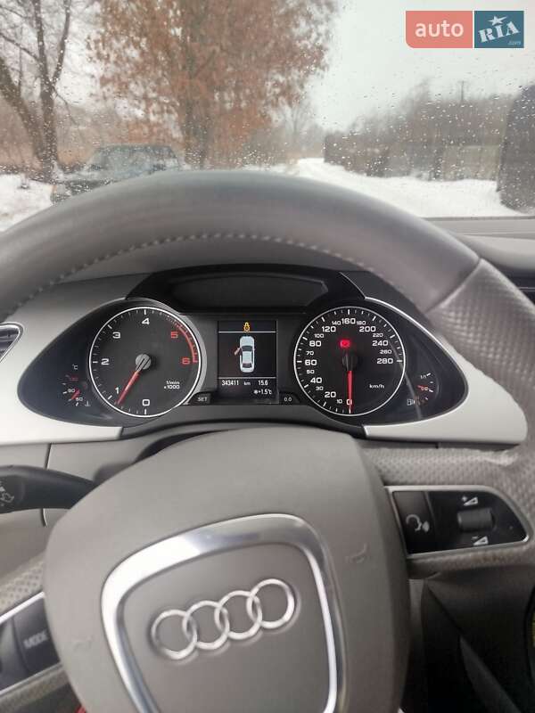Седан Audi A4 2011 в Люботині