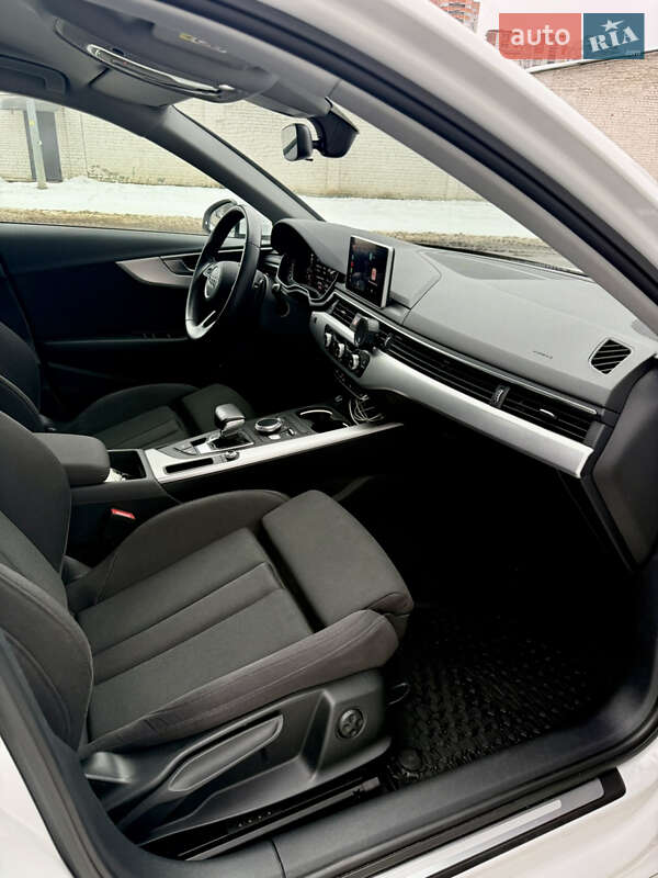 Універсал Audi A4 2019 в Києві фото 14 Універсал Audi A4 2019 в Києві