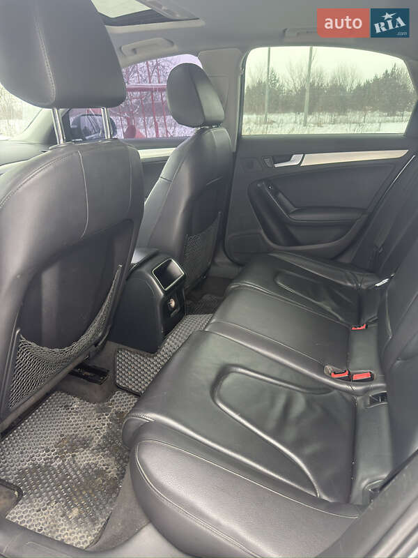 Седан Audi A4 2013 в Вінниці