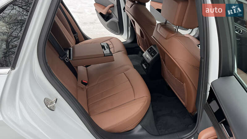 Седан Audi A4 2024 в Киеве фото 22 Седан Audi A4 2024 в Киеве