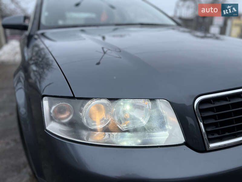 Седан Audi A4 2001 в Львове