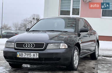 Седан Audi A4 1995 в Виннице