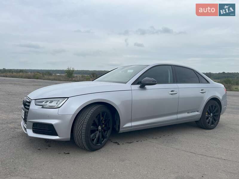 Седан Audi A4 2016 в Баре