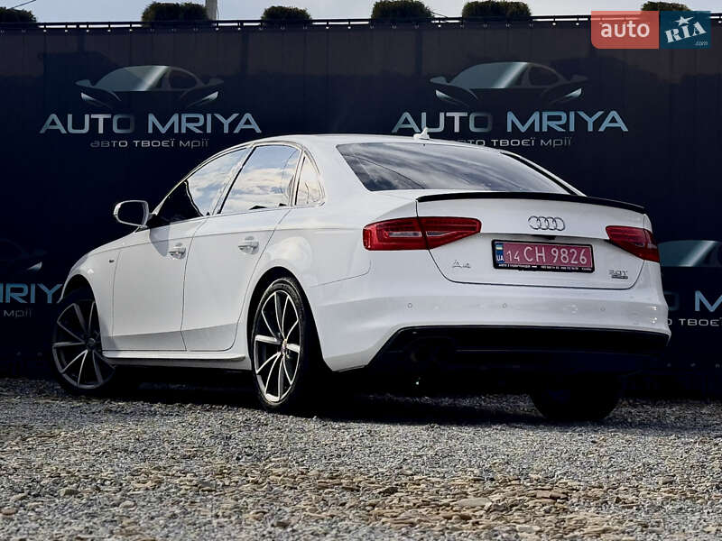 Седан Audi A4 2016 в Самборі