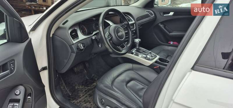 Седан Audi A4 2015 в Бахмаче