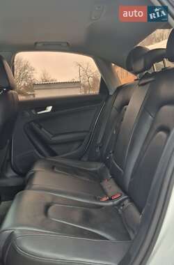 Седан Audi A4 2015 в Бахмаче