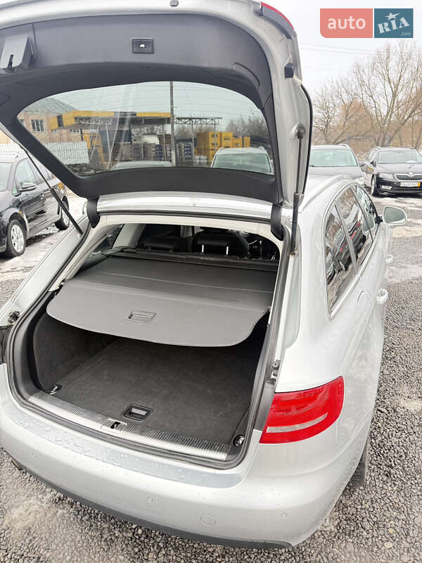 Универсал Audi A4 2009 в Староконстантинове