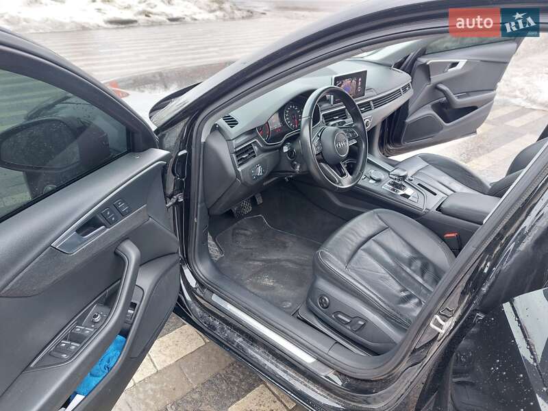 Седан Audi A4 2016 в Львове