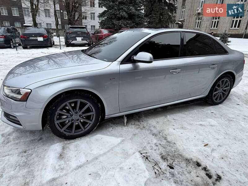 Седан Audi A4 2015 в Києві