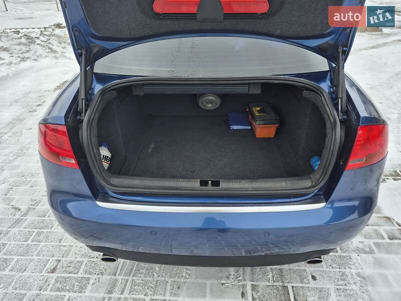 Седан Audi A4 2006 в Черкасах