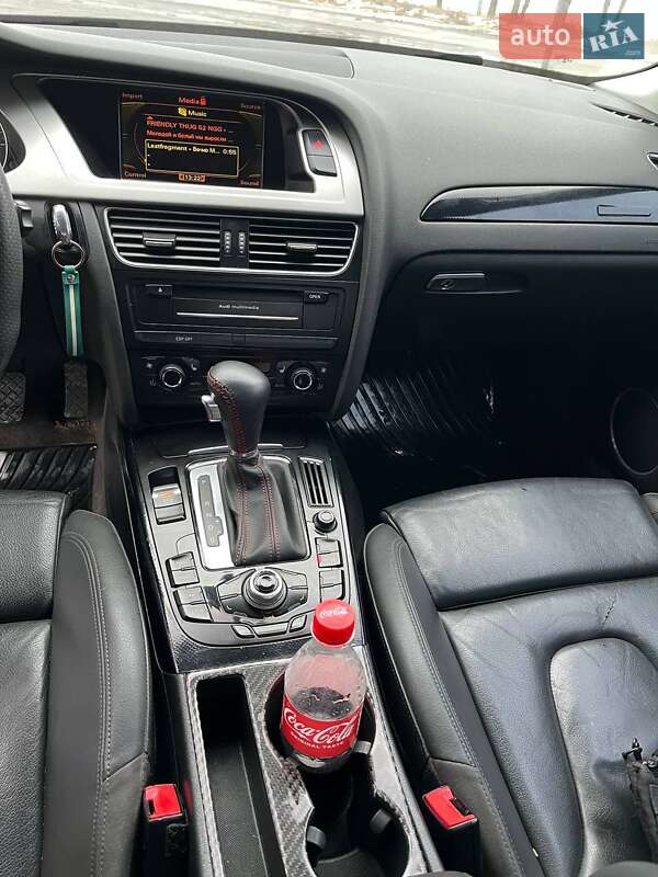 Седан Audi A4 2010 в Смеле